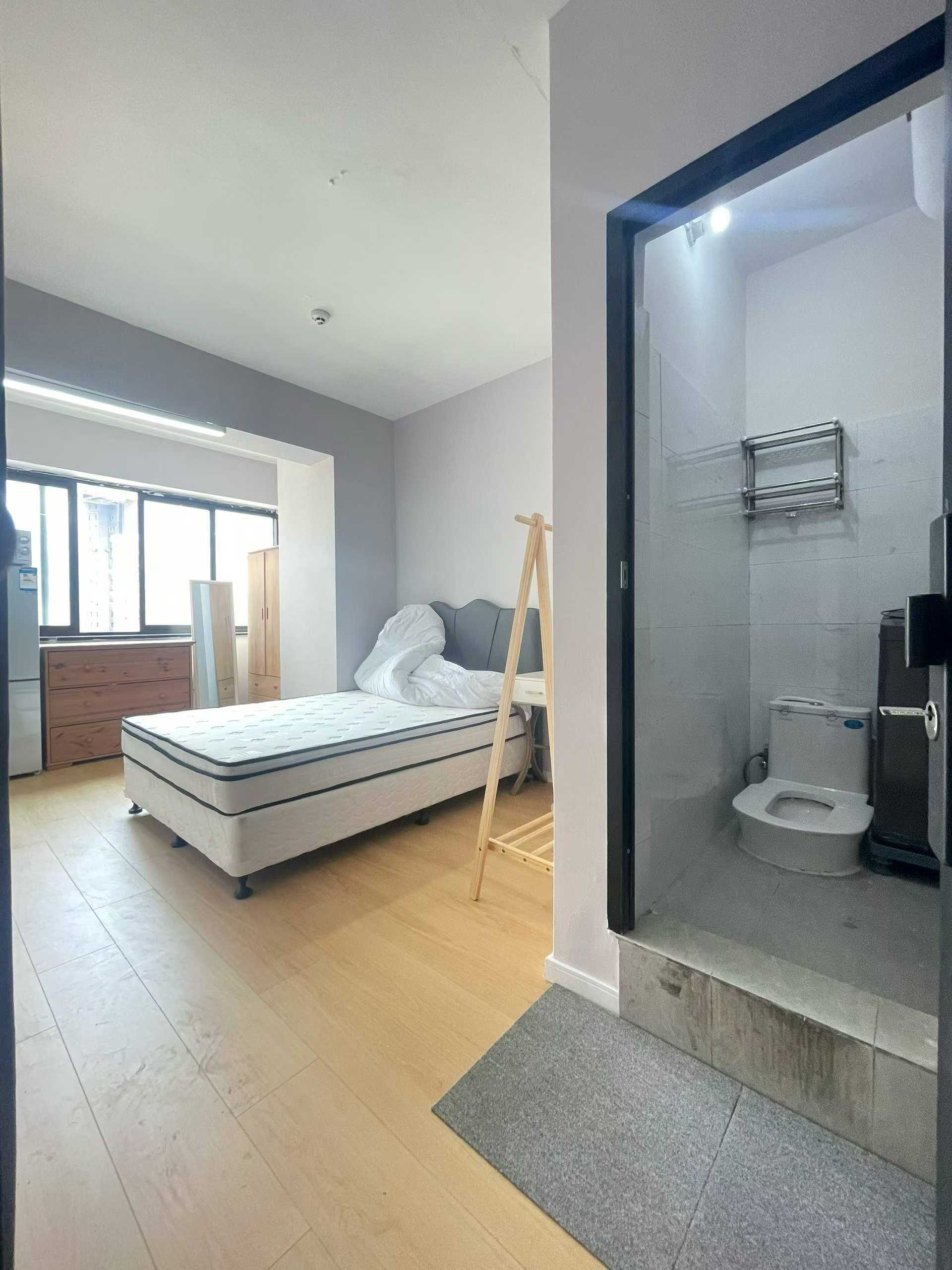普陀区 燕兴大厦 1BR Shanghai Rental | ExpatHome
