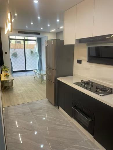 长宁区 虹桥路996弄 1BR Shanghai Rental | ExpatHome